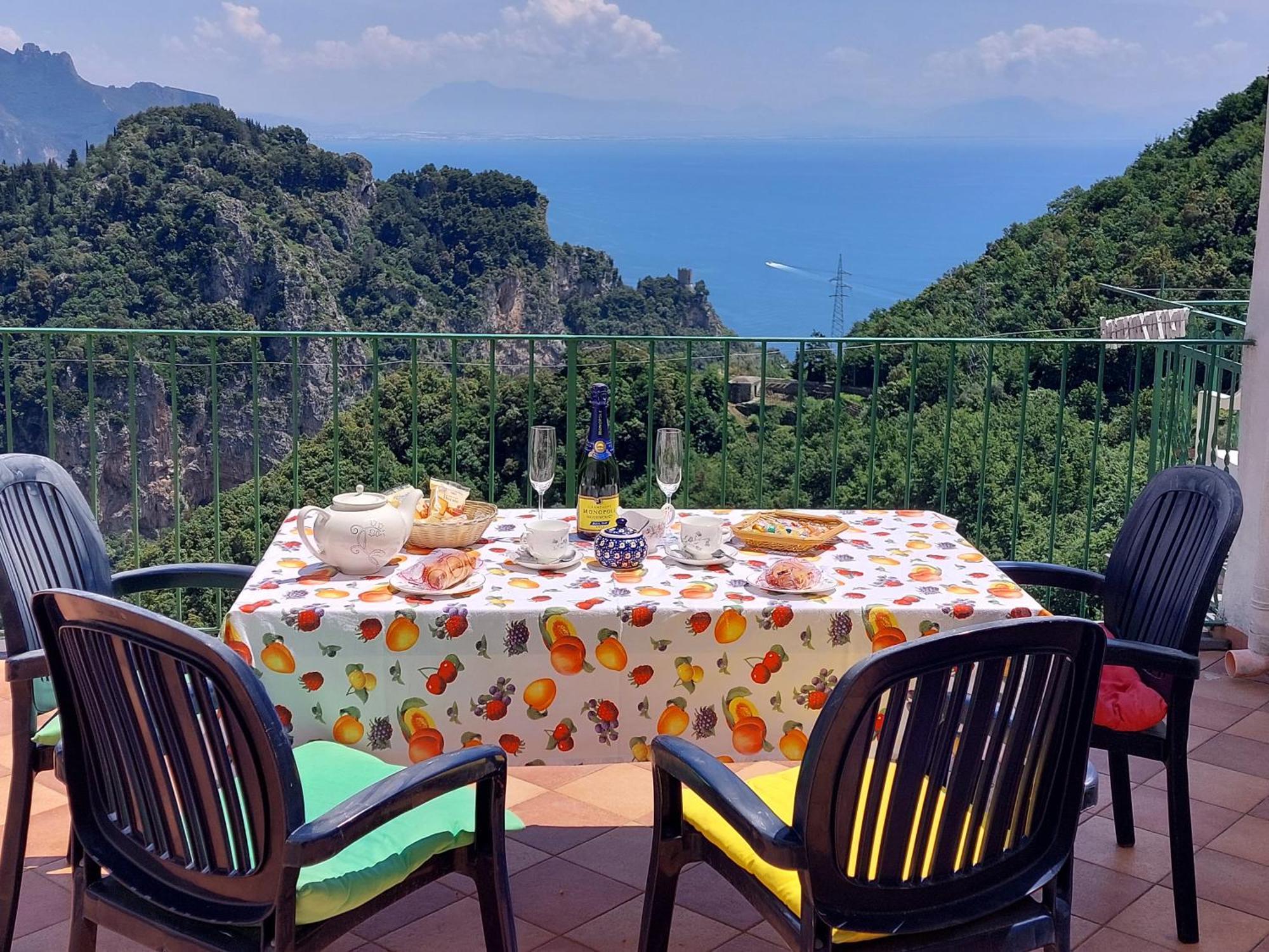 Janet House Villa Amalfi Exterior photo